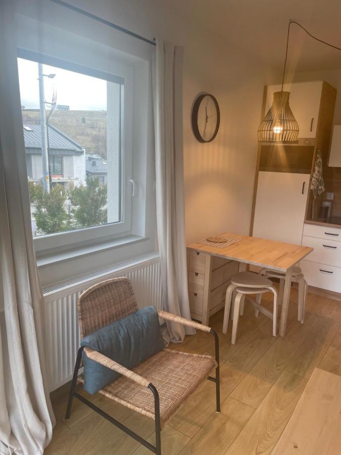 Apartament Kuba Na Spokojnej วีสวา ภายนอก รูปภาพ